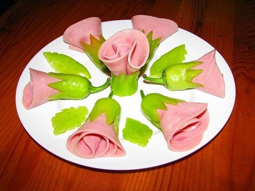 Biber ve Jambon ile Sunum Tabağı