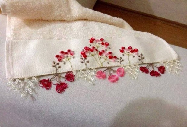 Çeyizlik İğne Oyası Havlu Kenarları