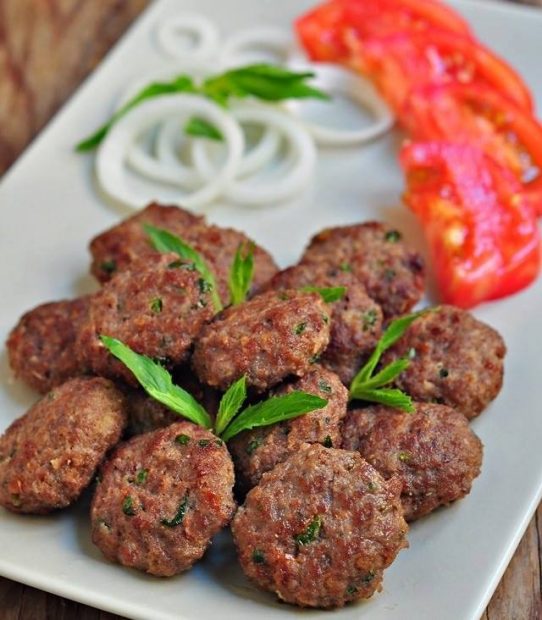 KURU KÖFTE