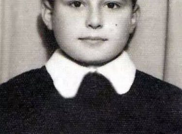 Ünlülerle Zaman İçinde Yolculuk – Ünlülerin Çocukluk Fotoğrafları