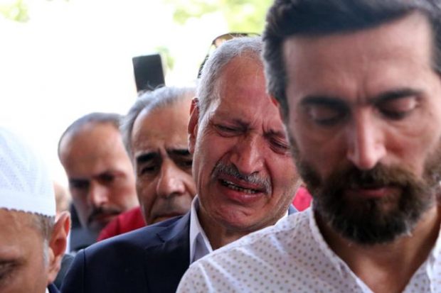 Vahşice öldürülen Suriyeli hamile kadın ve bebeğinin cenazesinde gözyaşları sel oldu
