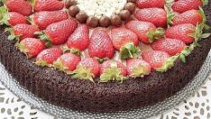 Çilekli Tart