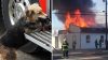 İtfaiyeciler Yangını Söndürmeye Çalışırken Köpek Eve Bakın Neden Girdi