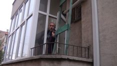 Ev sahibine yakalanmamak için bakın ne yaptı!