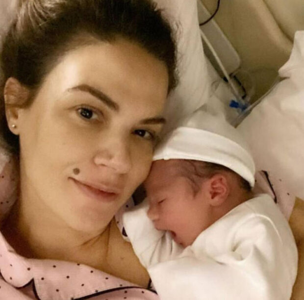 Tülin Şahin anne oldu! İlk fotoğraf geldi