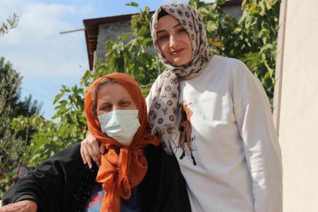 Gelinine ‘ciğerim’ diyerek hitap ediyor! Bağışladığı karaciğerle kayınvalidesini hayata bağladı
